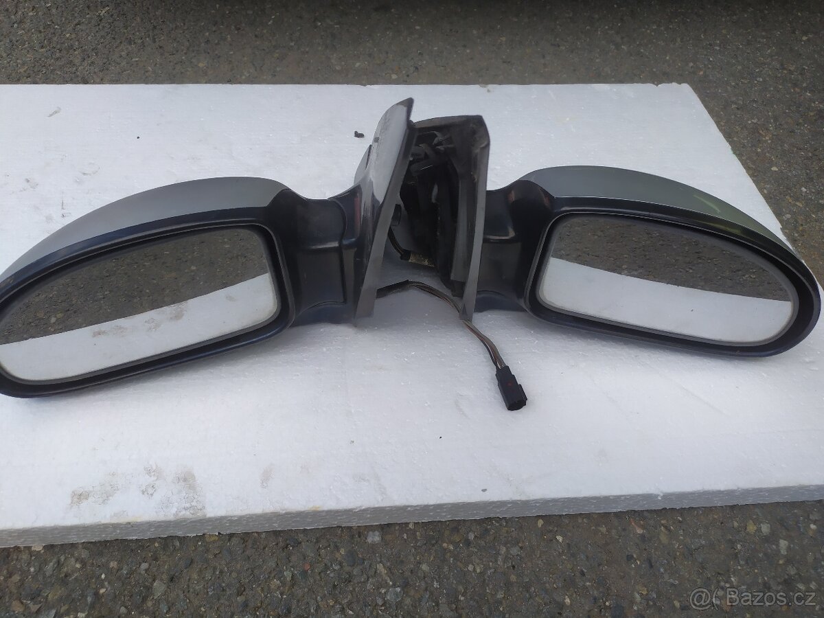 světla Ford Focus mk1 - 4