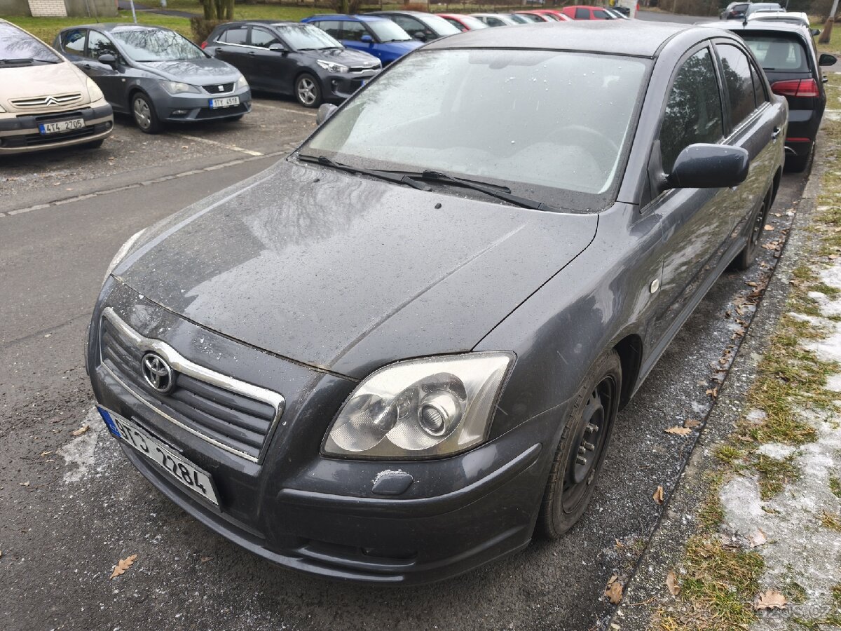 Toyota Avensis - 4