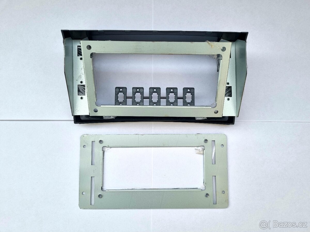 Rámeček pro 9" autorádio VW T5/Multivan 2003-2016 - 4