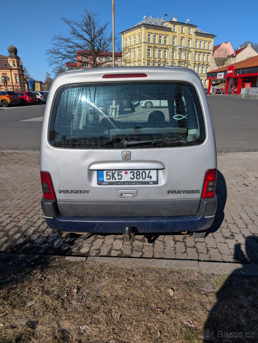 Peugeot partner 1.6i 80kw pracant - 4