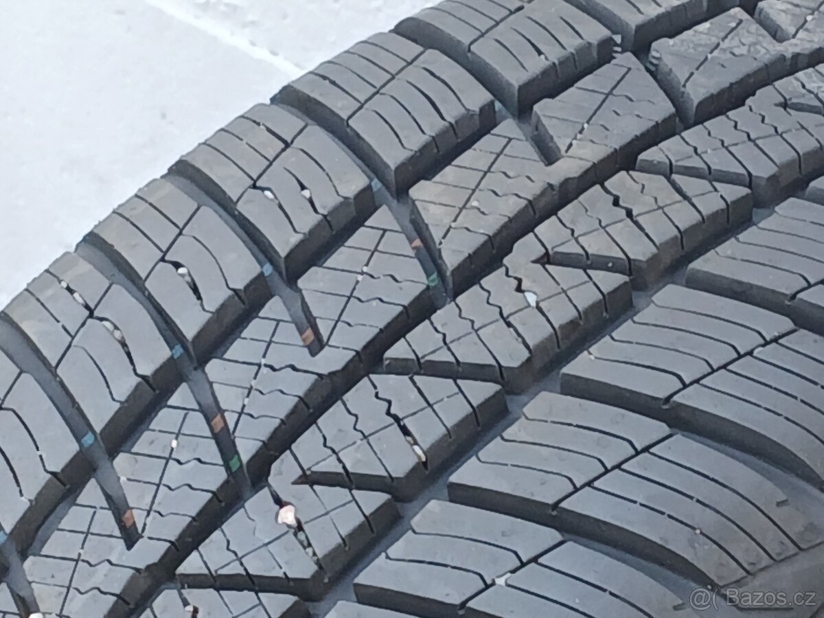 Kompletní zimní kola Š. Fabia 3, Rapid 185/60/15 vzorek 7,5 - 4