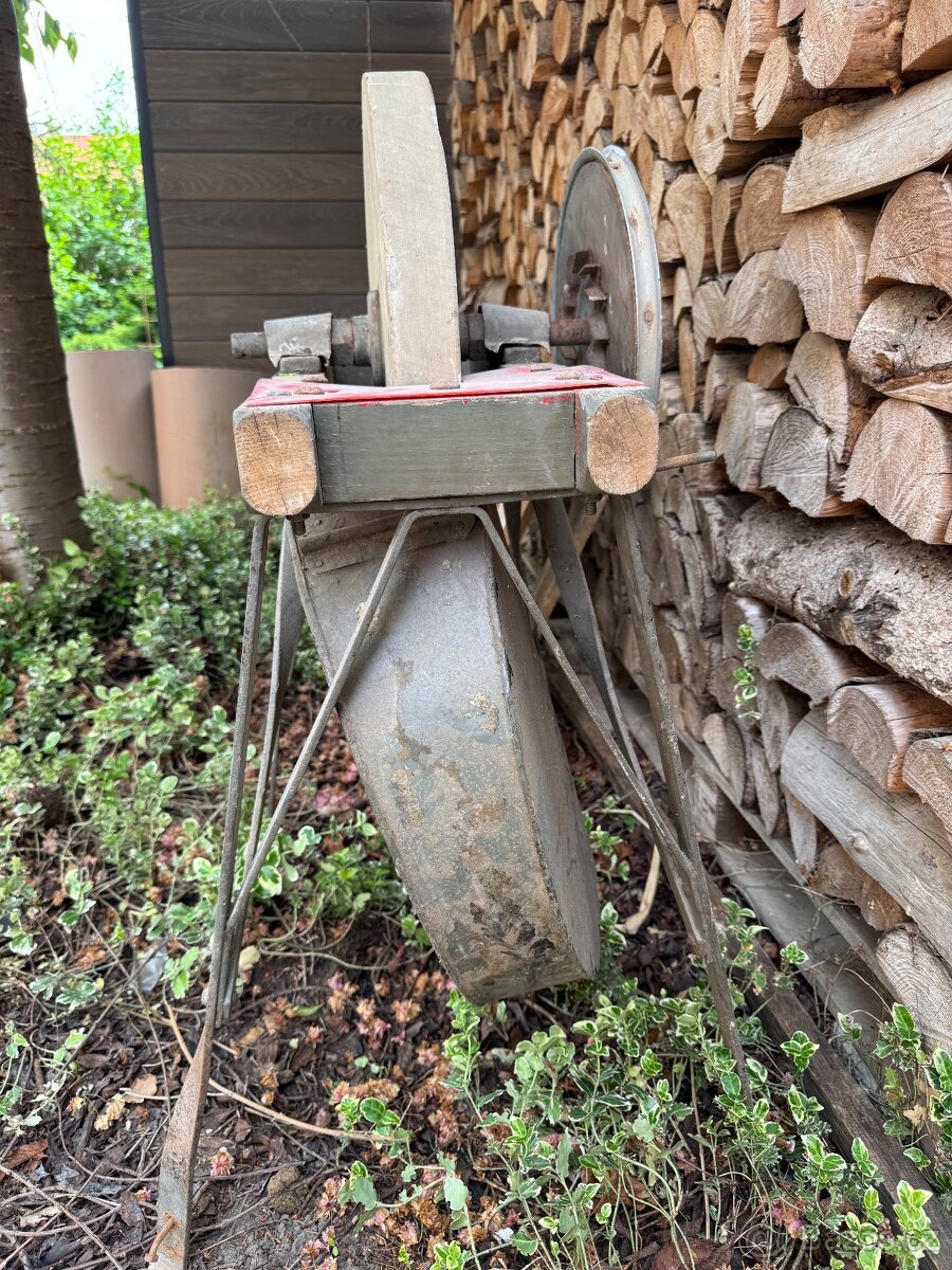 Bruska na nože, nůžky... - 4