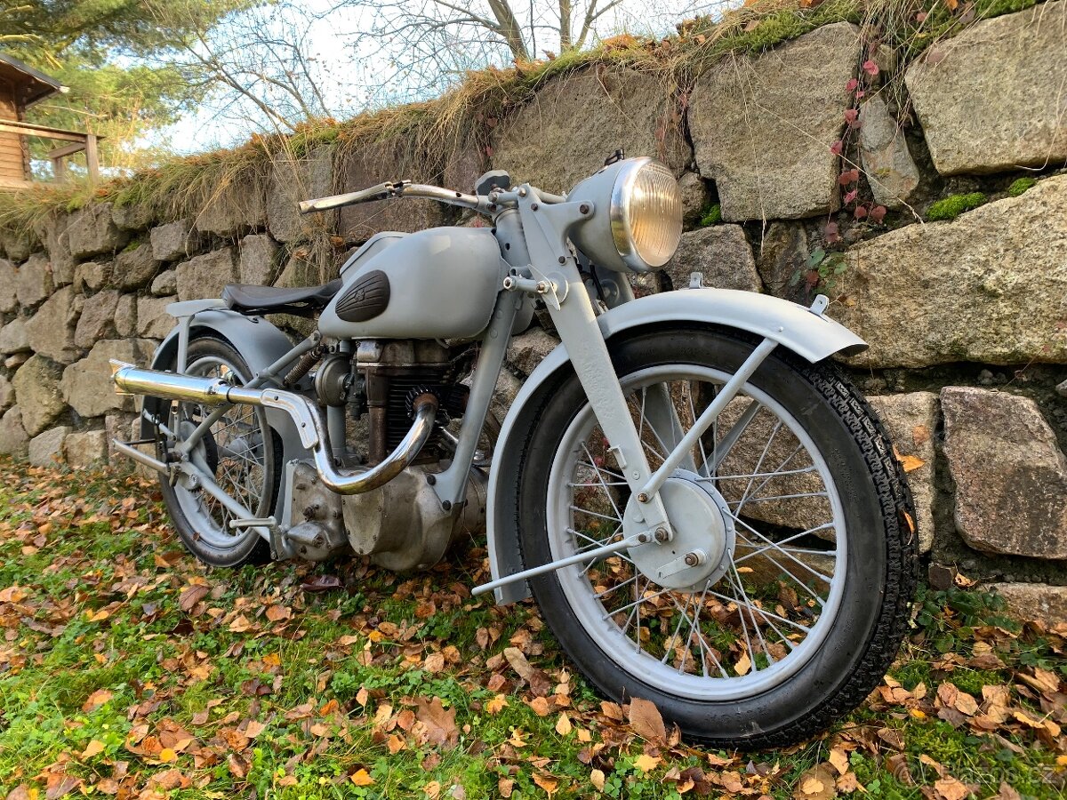 Victoria KR35 Pionier - 4