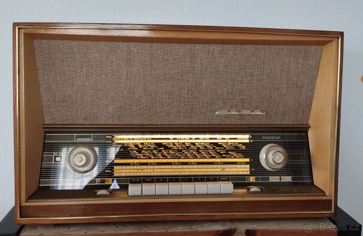 "Restmod" historická radia - čtěte text, prosím - 4