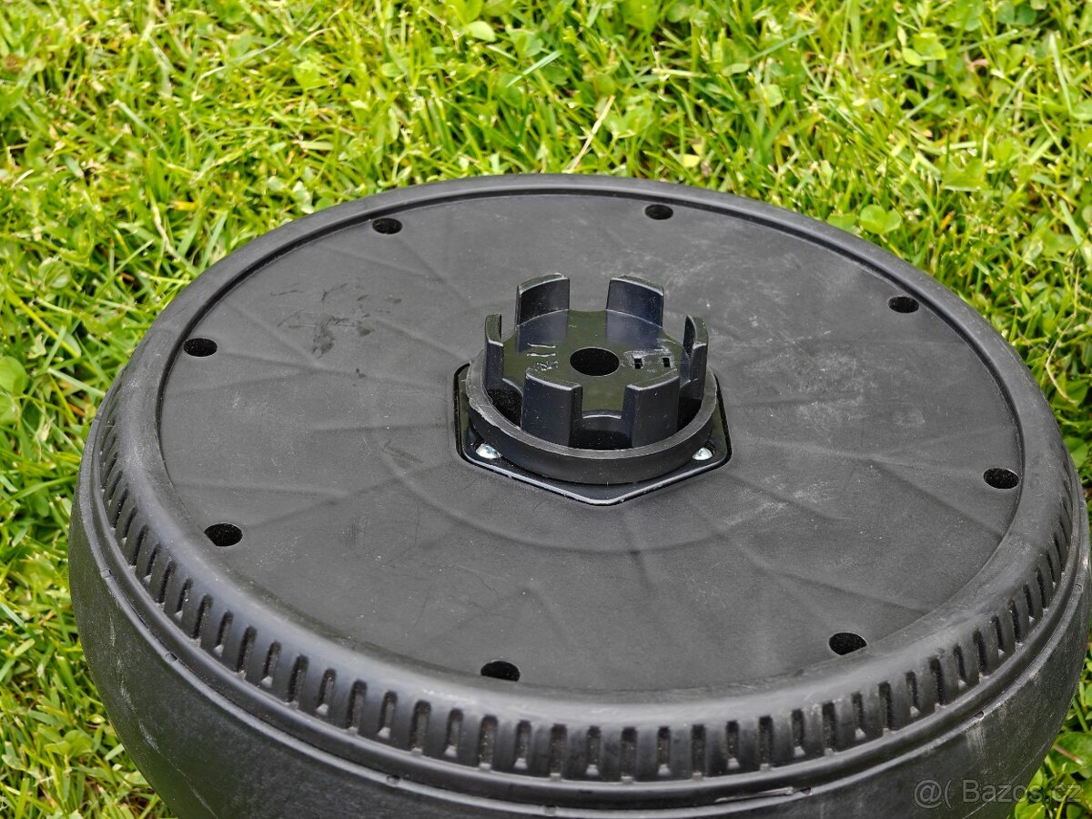 Zadní kolo BMW M5, Ford Mustang Beneo SX2118 - 4