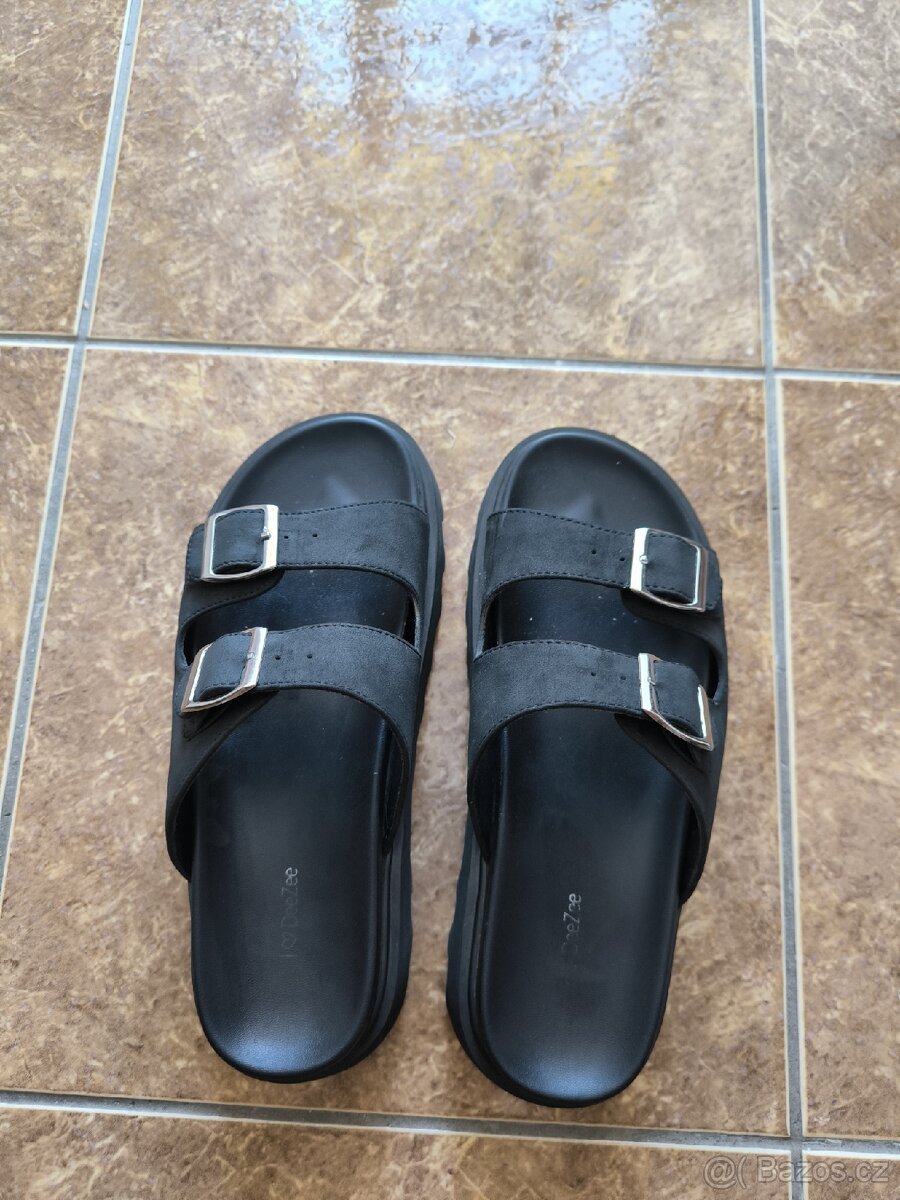 Dámské černé pantofle 38 - 4