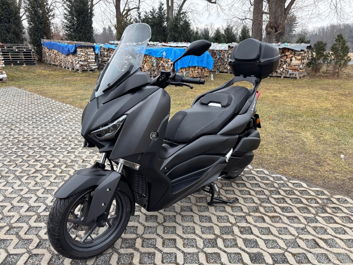 YAHAMA X-MAX 300 - 4