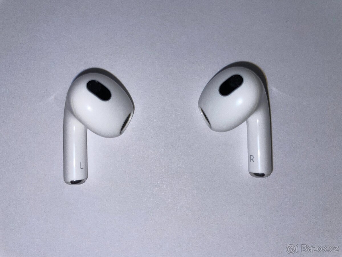 Apple AirPods 3. generace - 4