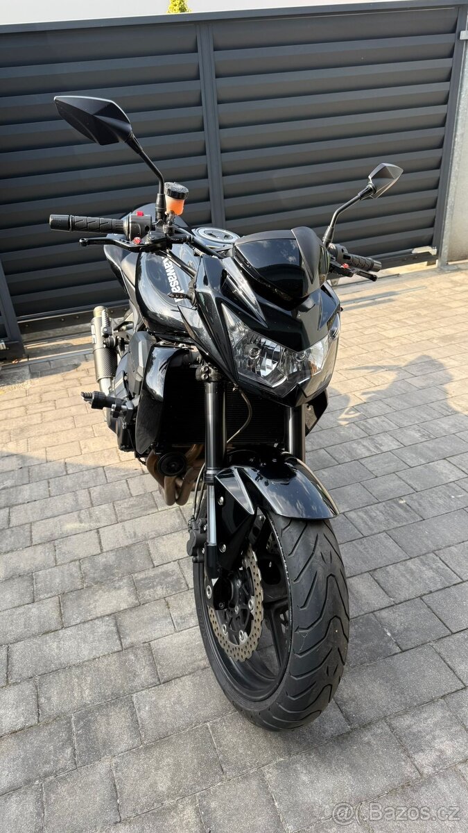 Kawasaki Z750 - 4