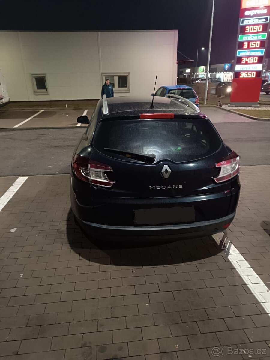 Renault Mégane III 1,6 benzín 2009 - 4