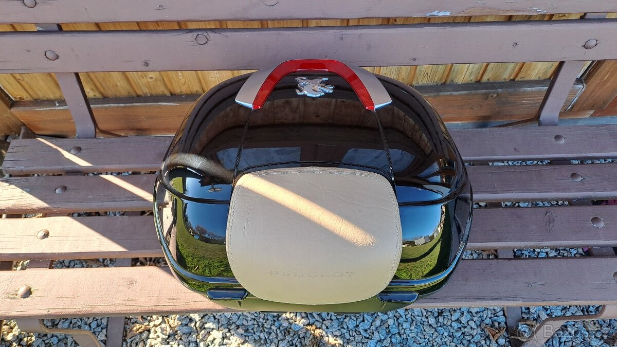 KUFR PEUGEOT NOVY - 4