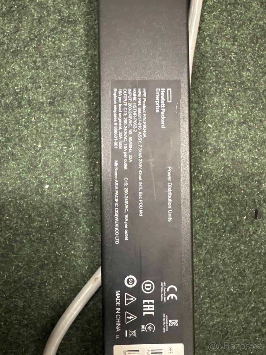 PDU lišta pro serverovou skříň - 4