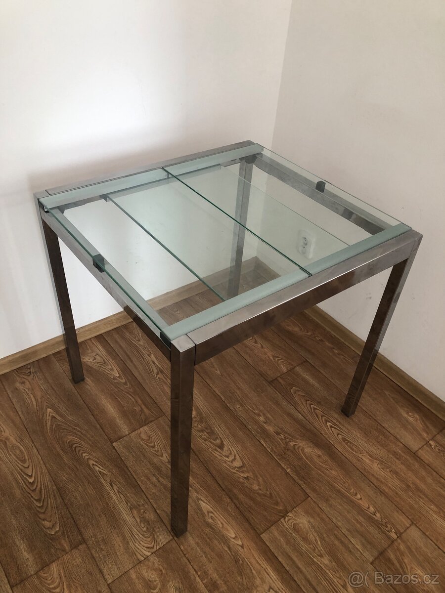 Kuchyňský jídelní stůl - 4
