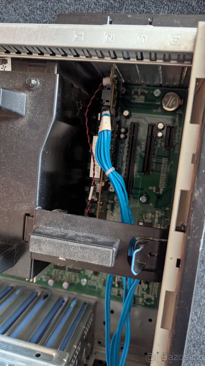 Dell PowerEdge T110 II - 4