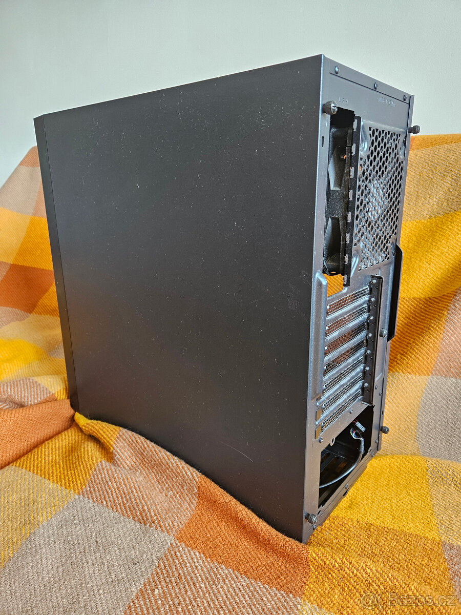 SilentiumPC Aquarius M60W Pure Black - 4