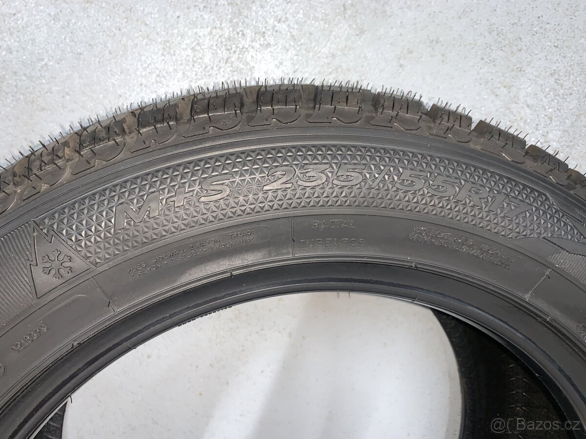 Nová GOOD YEAR 235/55 R17 103V Wrangler