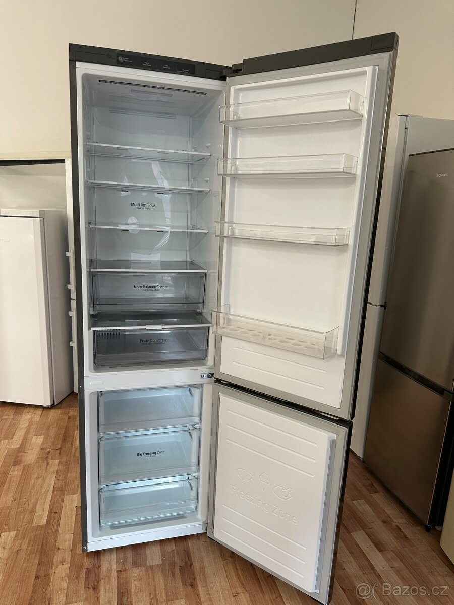 Lednice s mrazákem Lg (155) - 4