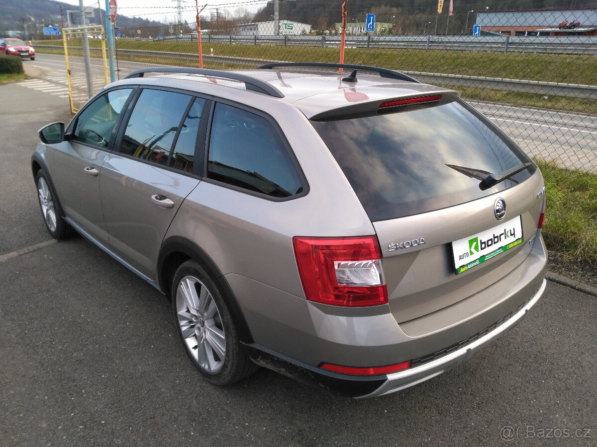 Škoda Octavia Scout 2.0 TDI DSG /135 kW/ - 4