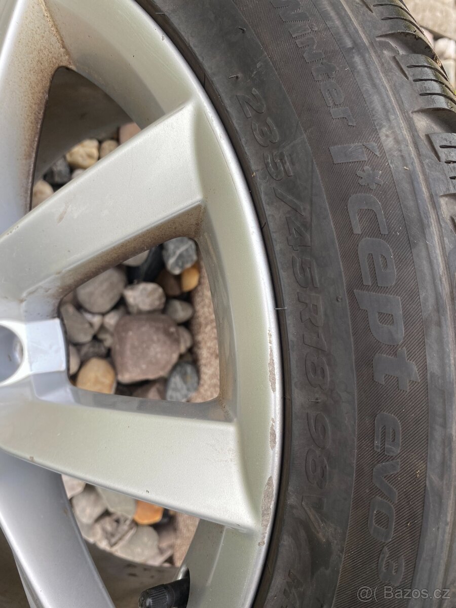 Originální litá kola + zimní pneu Hankook 235/45R18 98V - 4