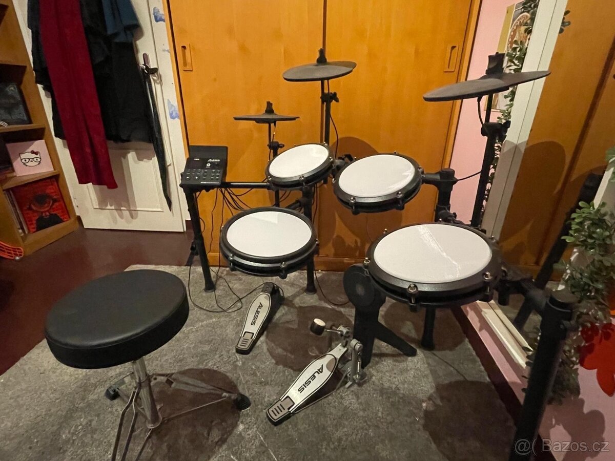 Elektronická bicí souprava ALESIS Nitro Max Kit-sada - 4