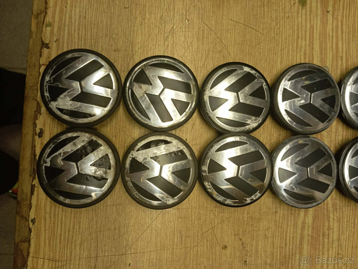 12 X STŘEDOVÉ POKLIČKY ORIGINÁL VW - 4