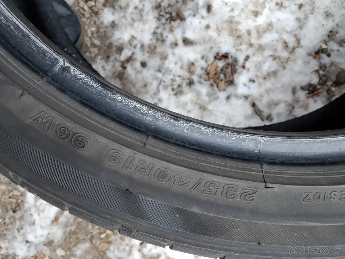 235/40/19 96w Bridgestone - letní pneu 4ks - 4