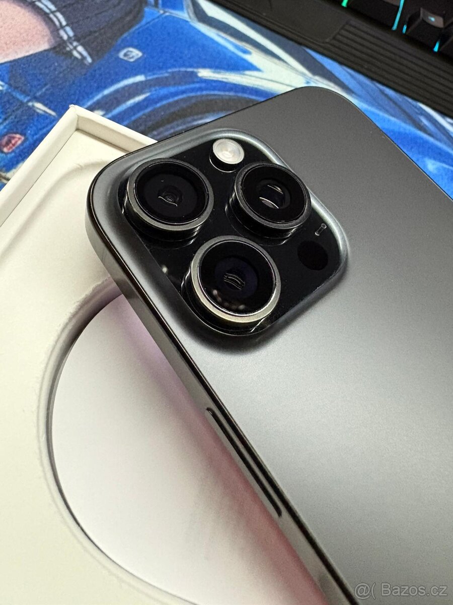 iPhone 16 Pro Max 256gb - Apple watch 11 46mm - 4