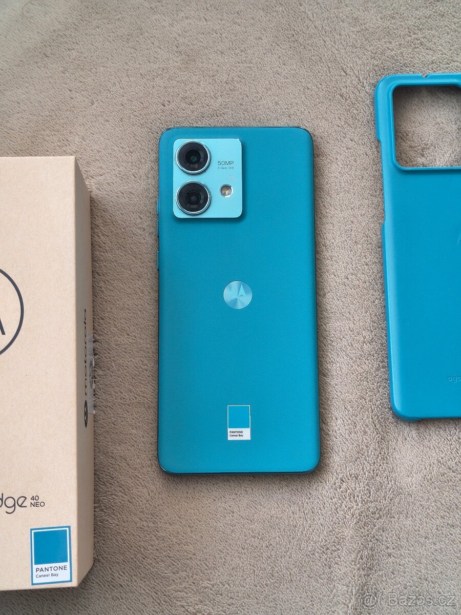Motorola Edge 40 Neo (rok starý, s fakturou) - 4
