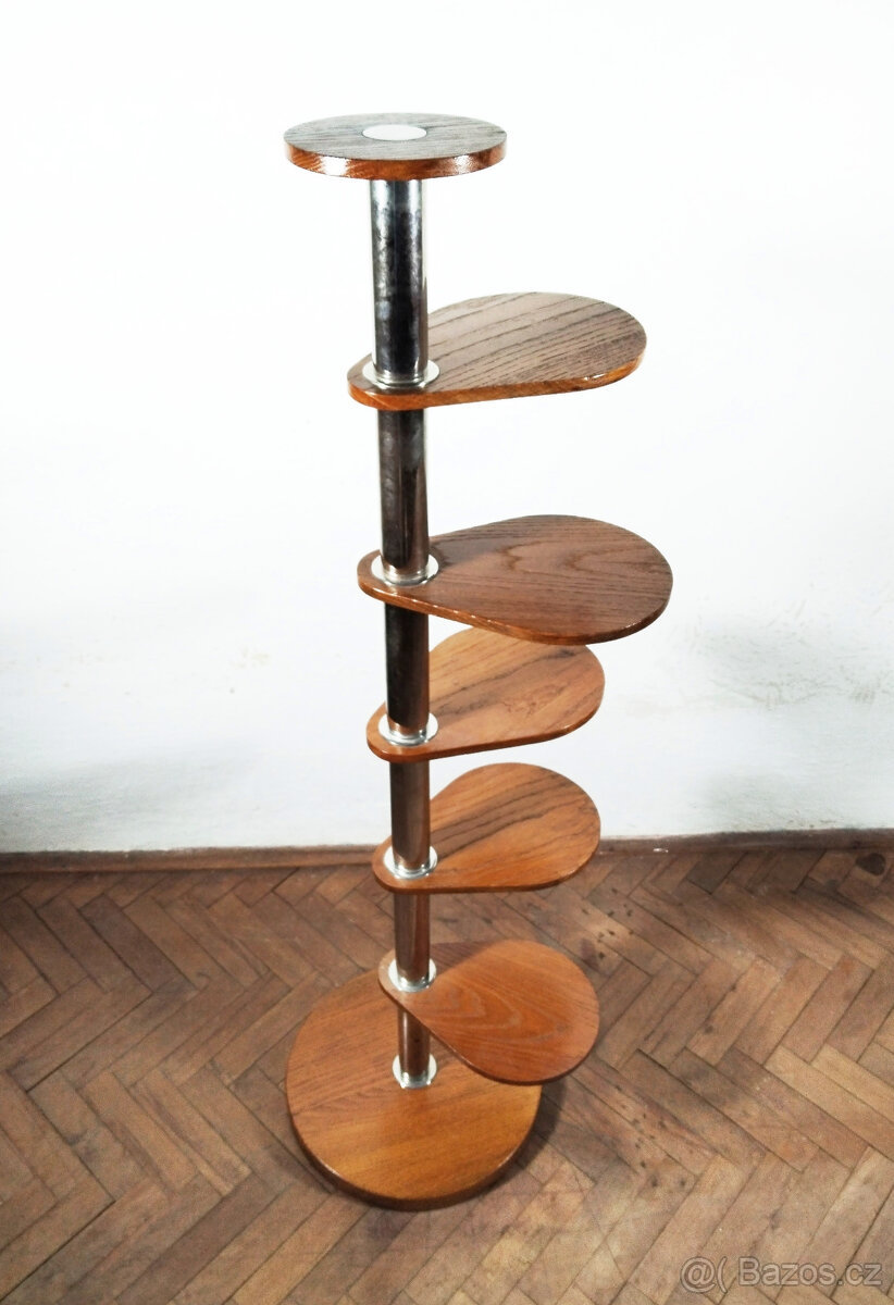 stojan na květy funkcionalismus - 4