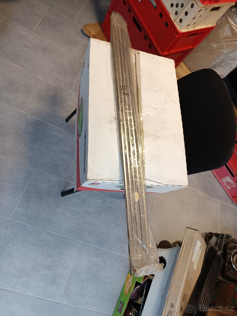 ŠKODA LS,GLS ZADNÍ LIŠTA ČELA- NOVÁ ULOŽENKA - 4