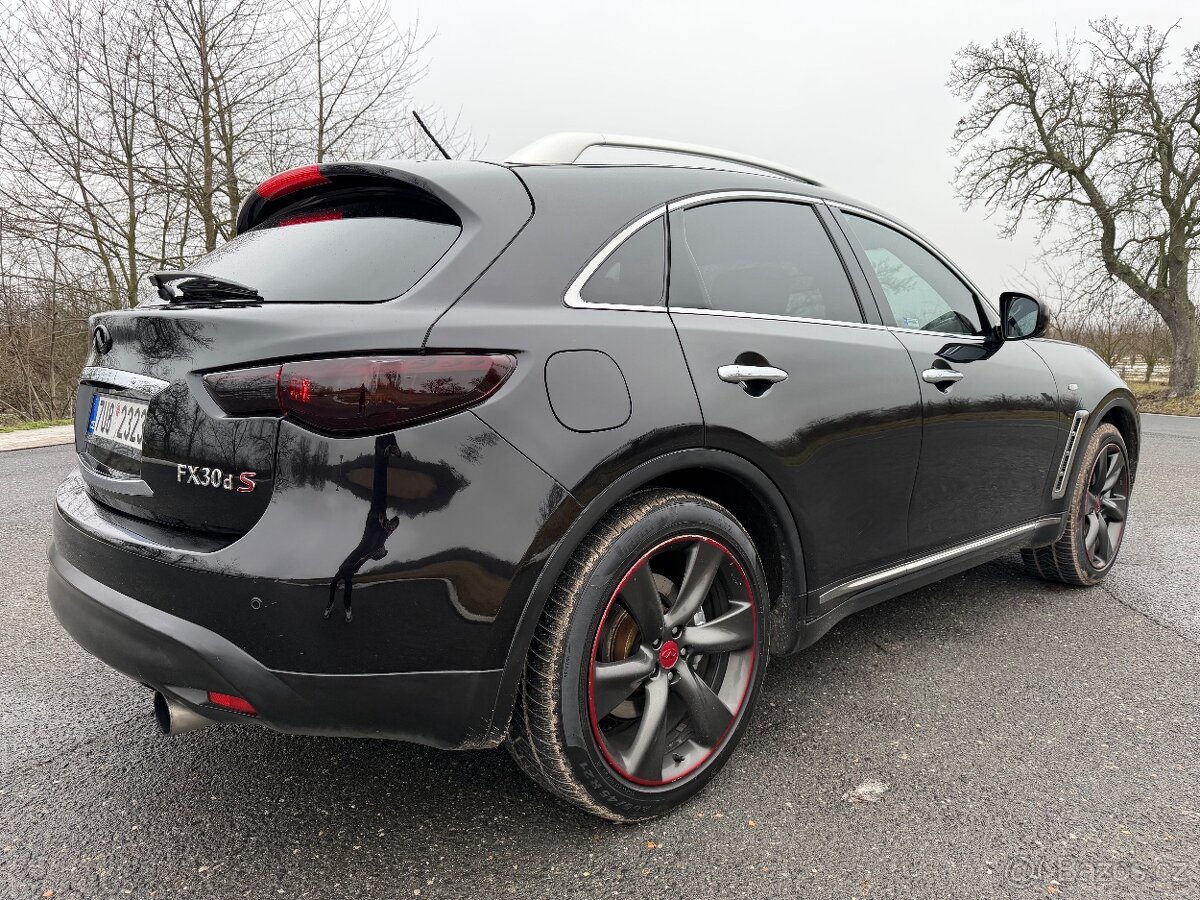 Infiniti Fx30d S - 4