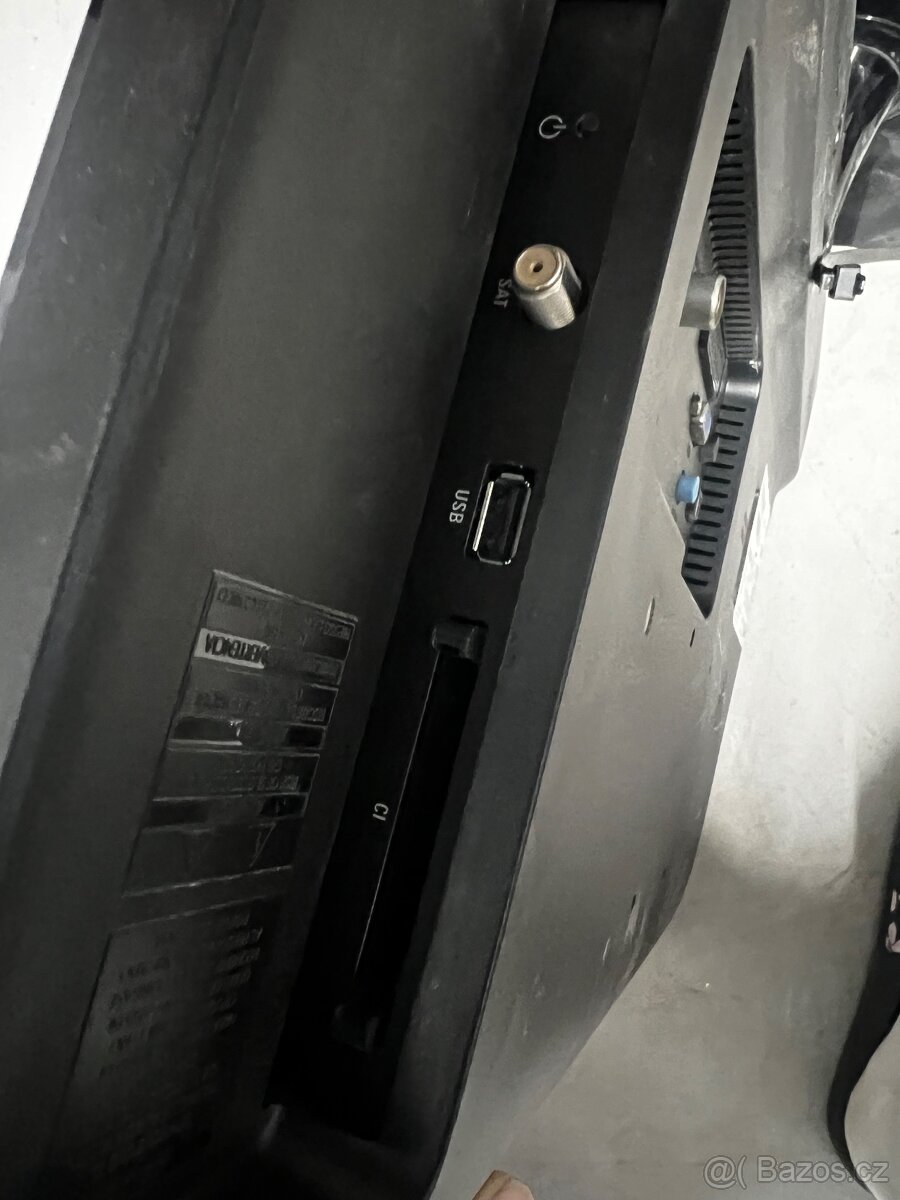 Televize philips 22" 12v - 4