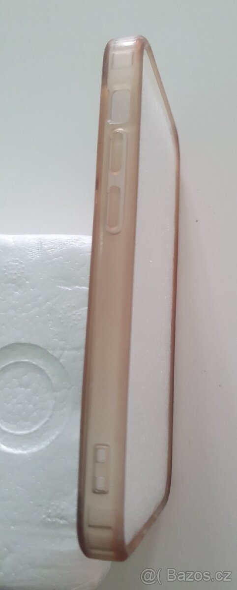 kryt iPhone 13 min, Magnetic Silicone Clear Case - 4