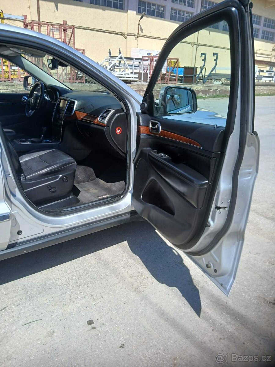 JEEP GRAND CHEROKEE KŮŽE 4x4 - 4