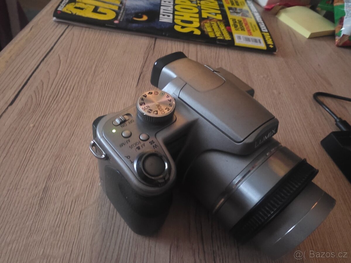 PANASONIC DMC FZ18 - 4