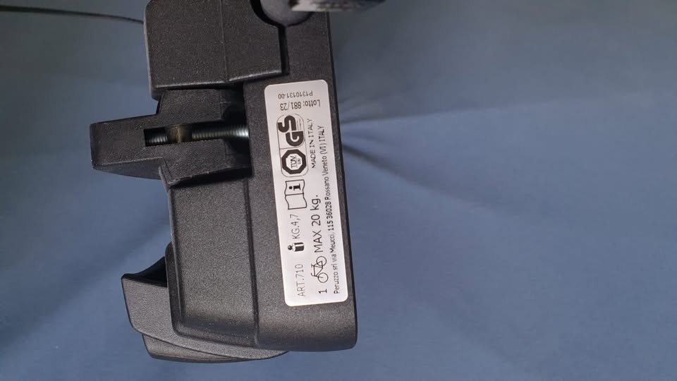 Příčníky Renault Captur ; Střešní nosič Peruzzo - 4