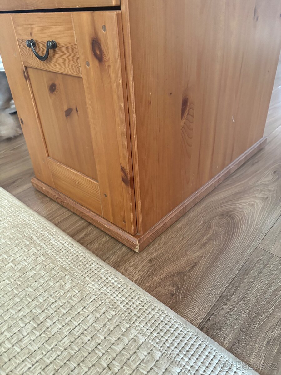 Stůl dřevěný IKEA Hemnes - 4