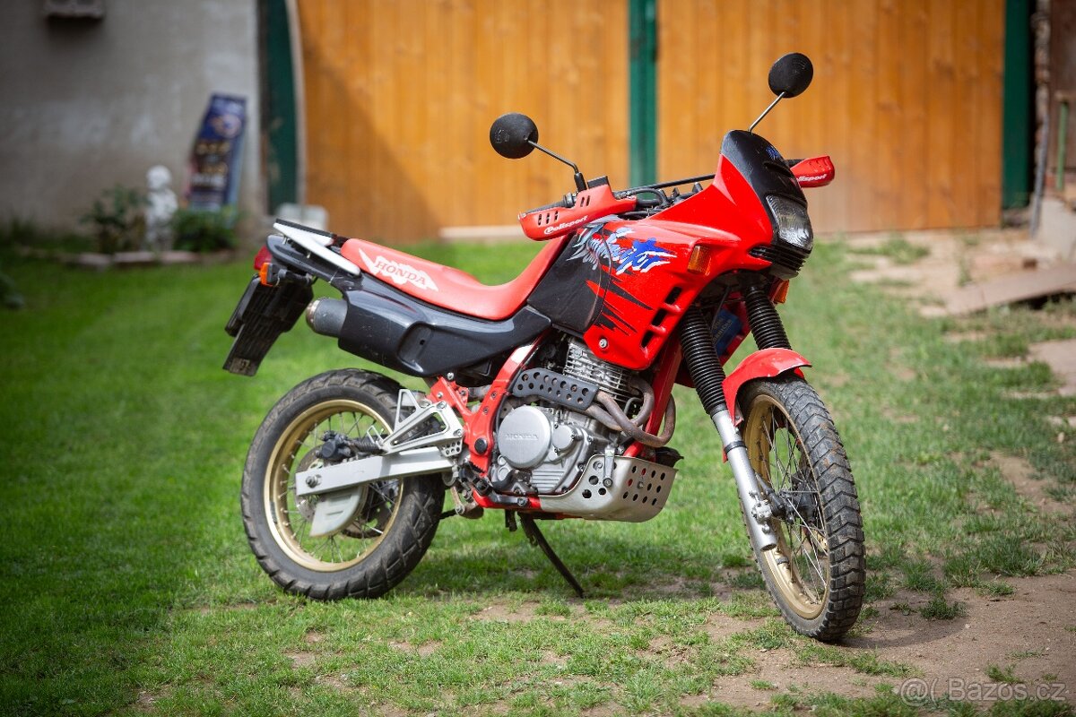 Honda NX 650 Dominator