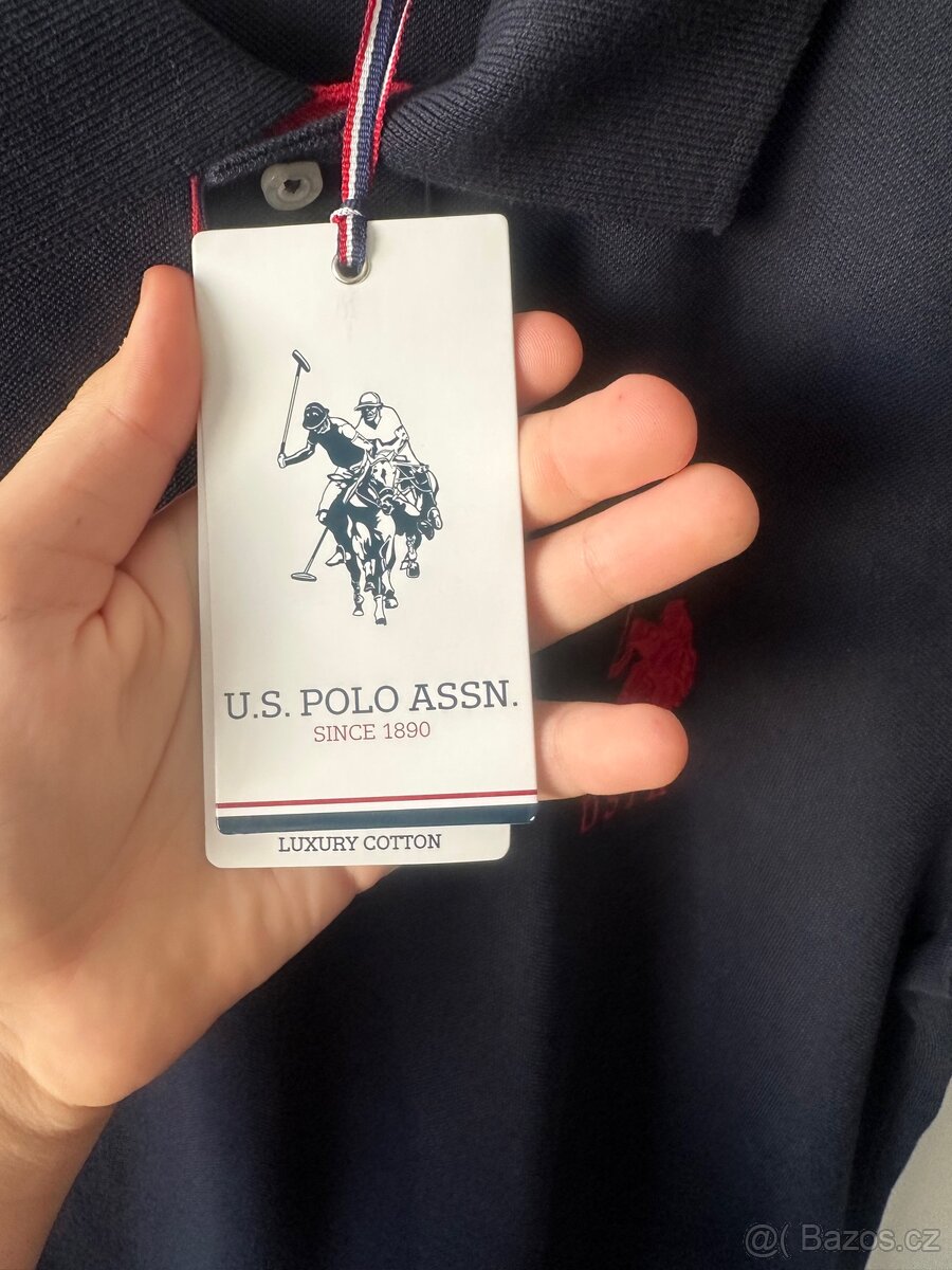 Tmavě modré polo tričko U.S. Polo Assn. s červenými detaily - 4