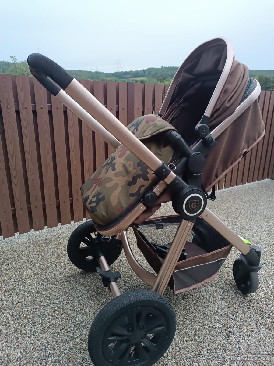 Kočárek + autosedačka - 4