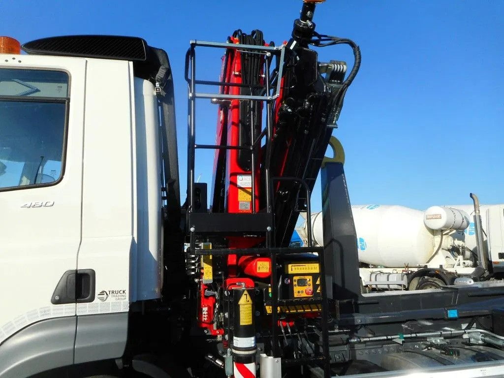 DAF CF 480/6X2/Nosič kontejnerů/FASSI-F235A.2.23 E-DYNAMIC - 4