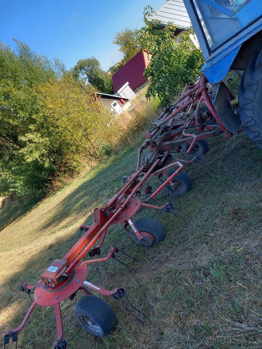 Prodám obracec sena fella - 4