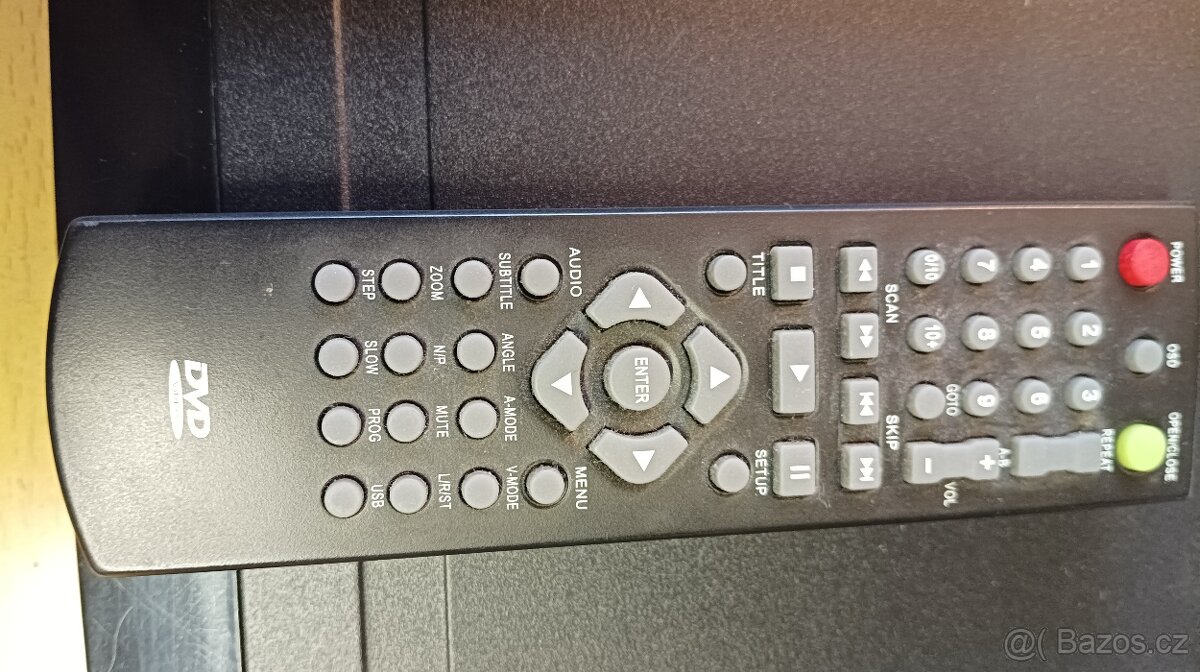 DVD přehrávač+ dálkový ovladač. - 4