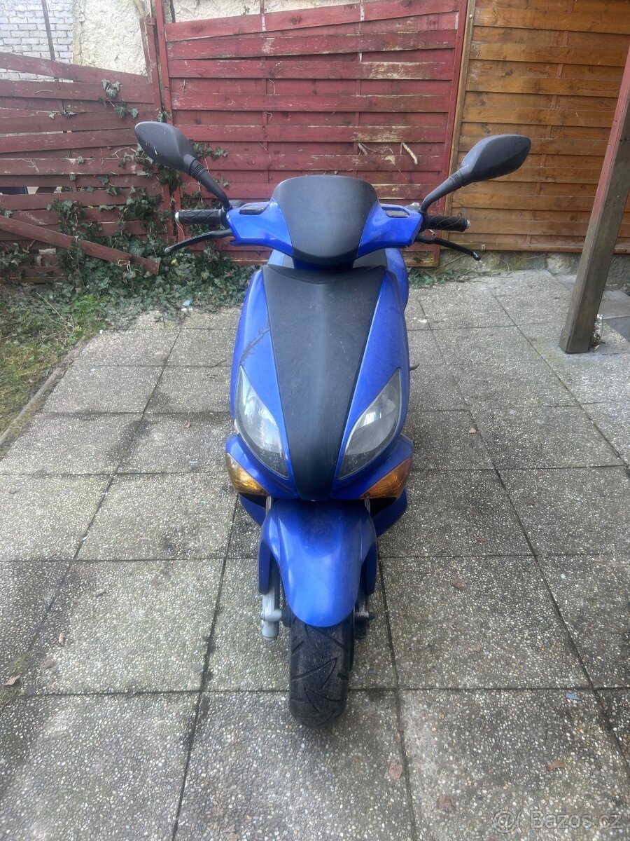 Yamaha maxster 125 - 4