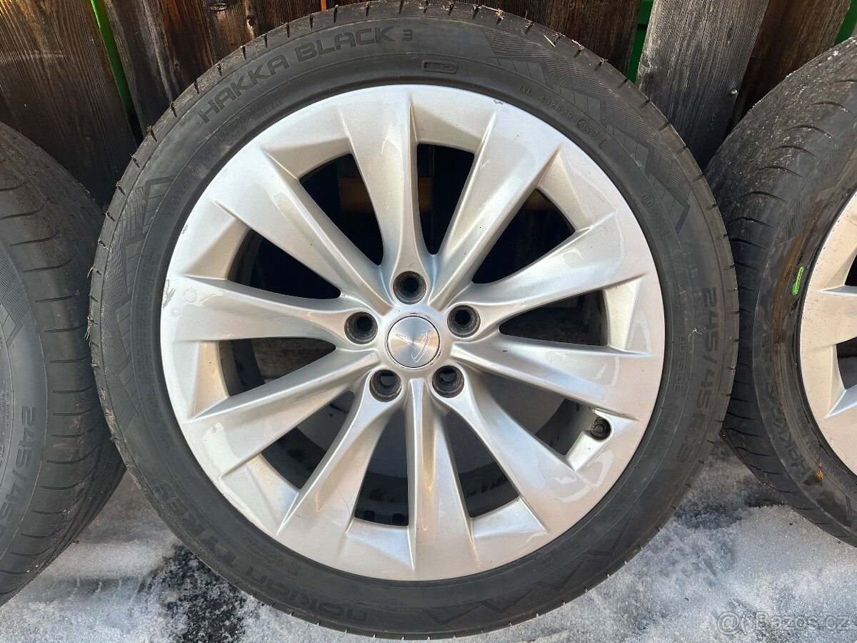 Tesla Model S, 19” - 4