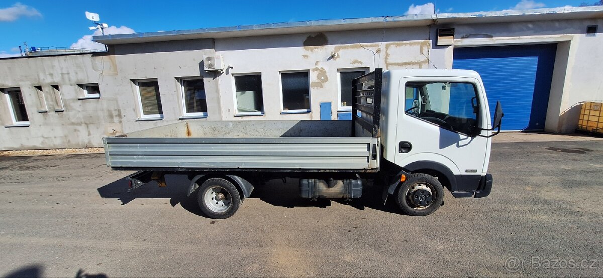 Nissan Cabstar - 4