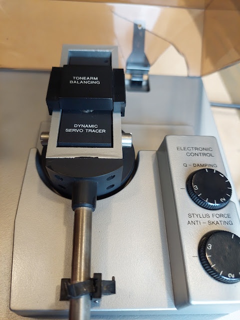 GRAMOFON TESLA MC 600Q NA OPRAVU - 4