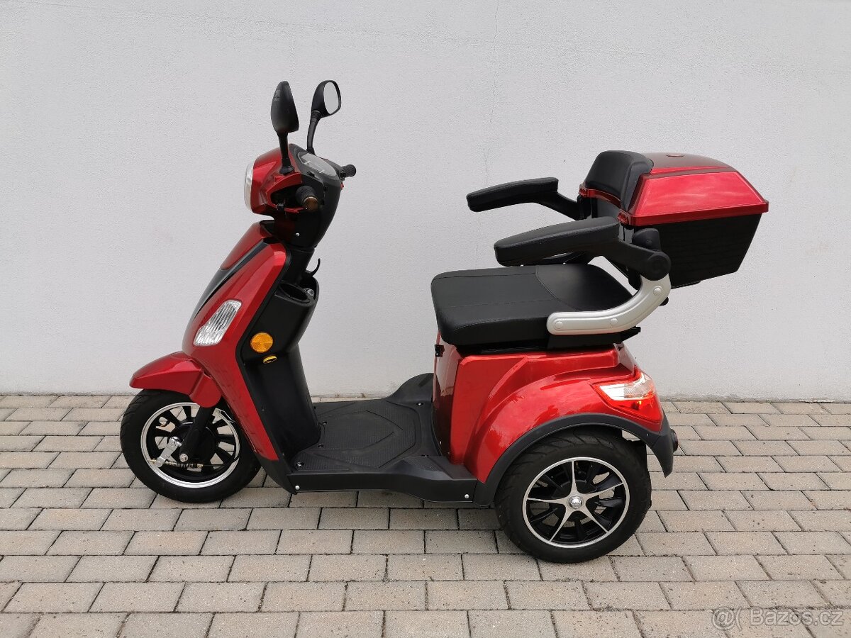 Elektrický skútr Selvo 31000 - 4