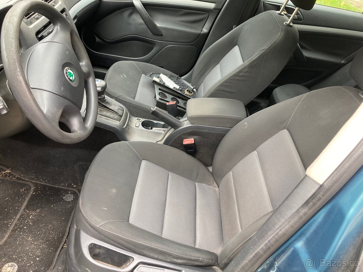 Prodám náhradní Škoda Octavií 2 1.6 BSE - 4