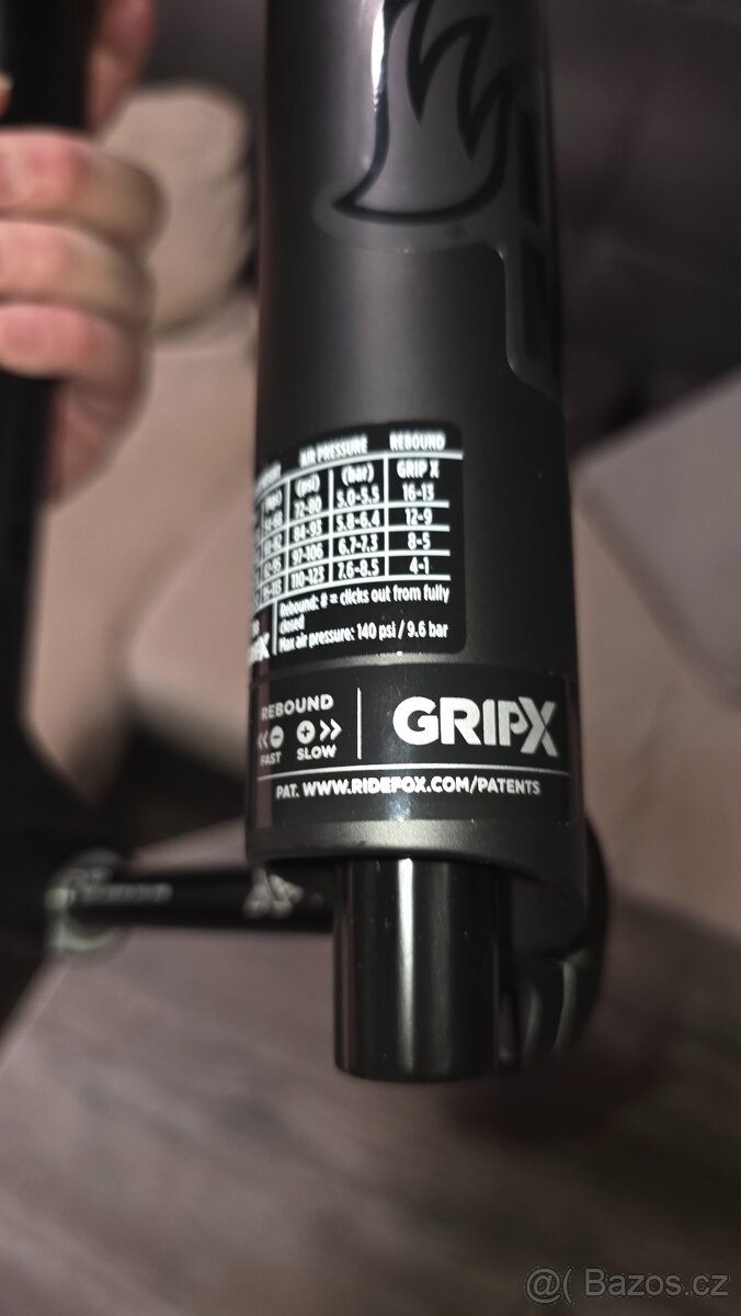 VIDLICE - Fox Performance Elite Float 38 Grip X 160 mm.Nová - 4